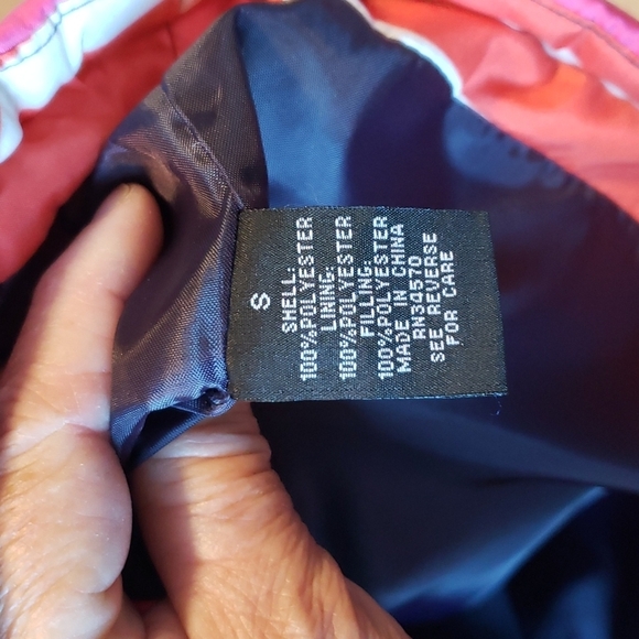 LADIES FRESH POLY FILLED PUFFER VEST SZ SMALL - Picture 9 of 11